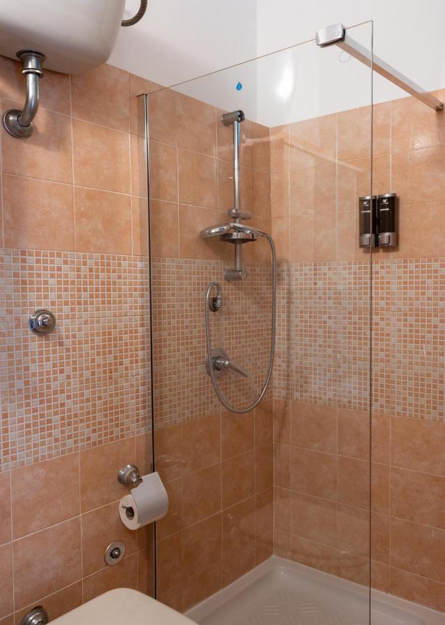 Folly Apartment Неаполь Экстерьер фото